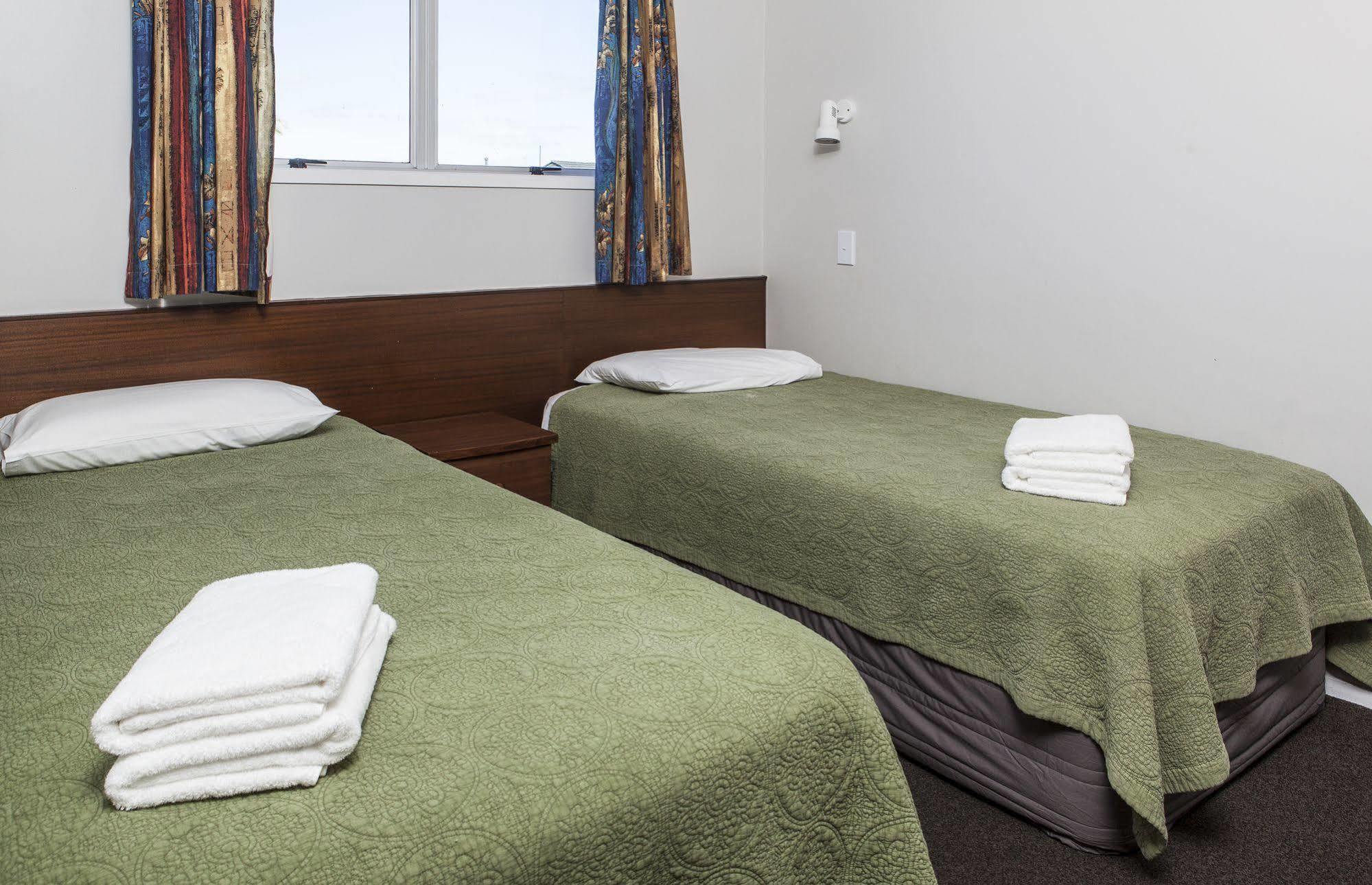 Continental Motel Whangarei Esterno foto